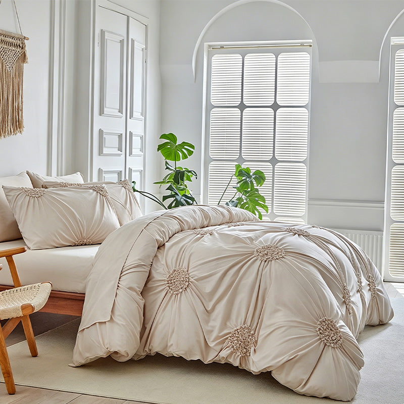 🧵 Soft Touch Pinch Pleat Duvet Set — Brushed Microfiber, No-Iron & Wrinkle-Resistant