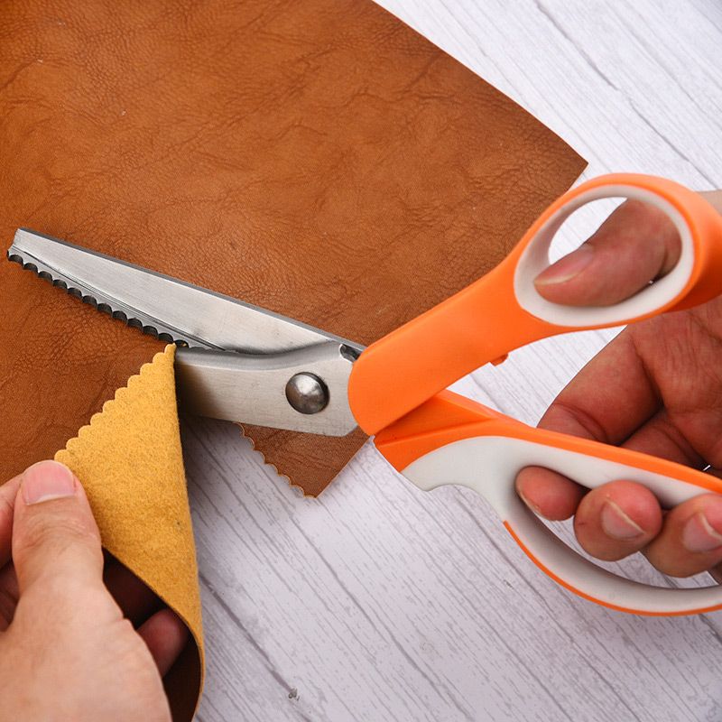 ✂️ 2026 Sale — Over 23,100 Sold! 🧵 Multipurpose Pinking Shears Serrated Scissors – Zigzag Fabric Cutting, Ergonomic Handle & Rust-Resistant Steel ⚡